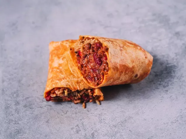 Chili con carne burrito