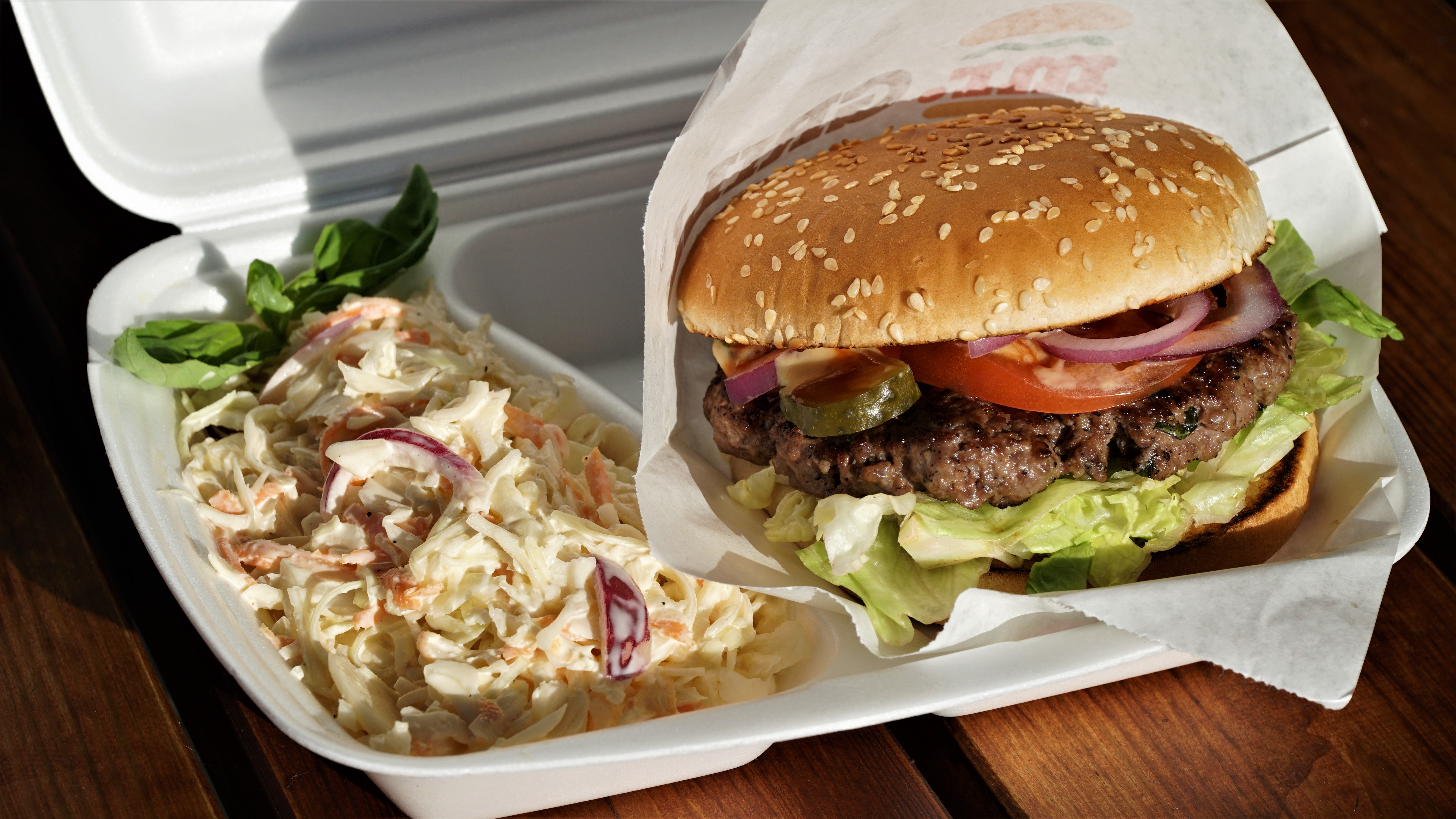 MENU 6 = Burger + Coleslaw menu