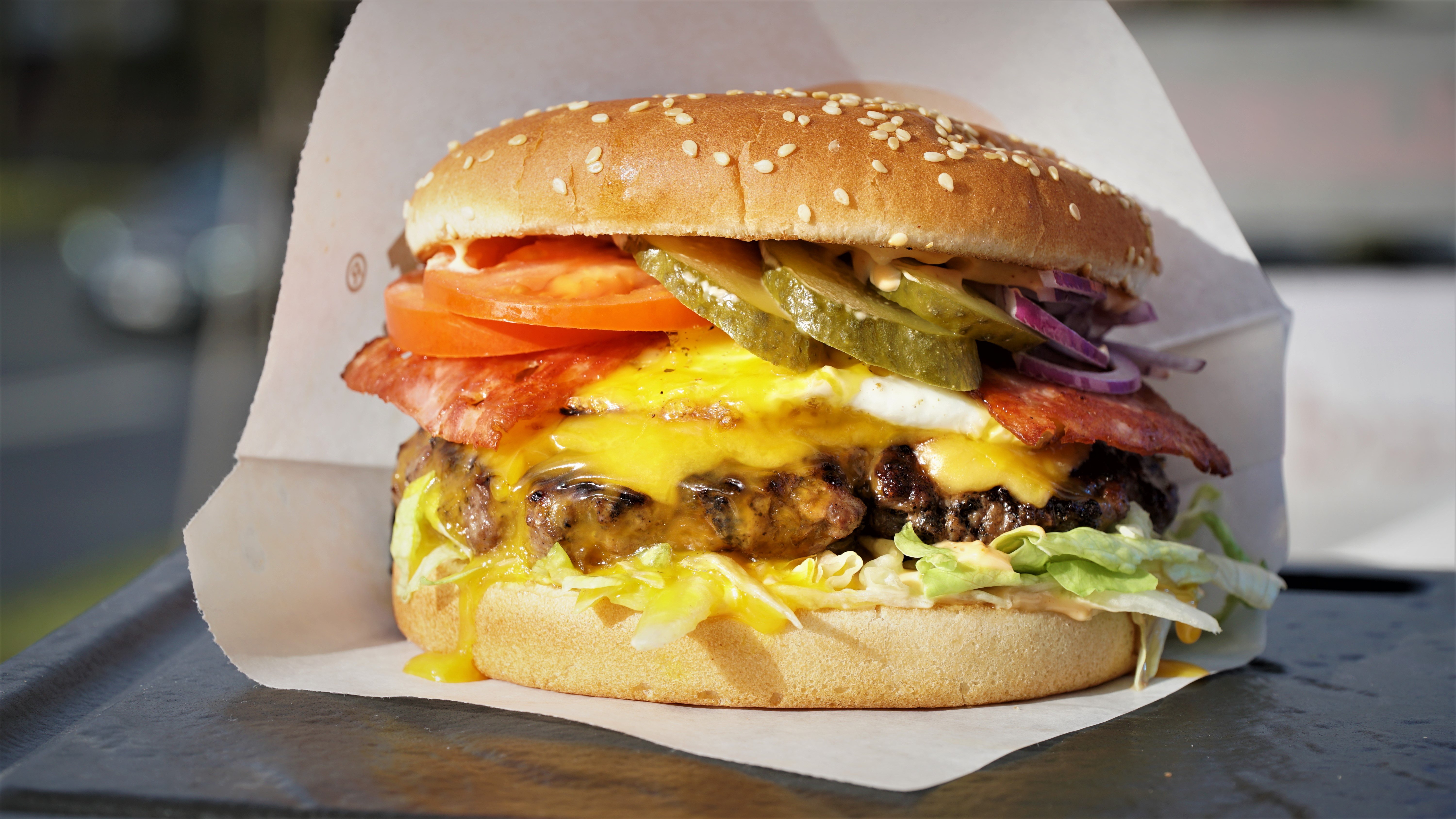 Texas Burger + cibulové kroužky 6ks + dip